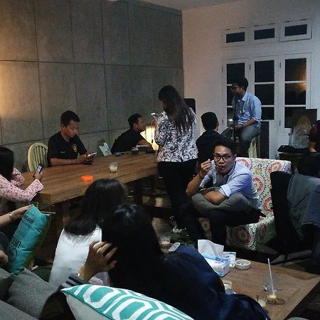 Roemah Kesambi Hotel Cirebon Eksteriør billede